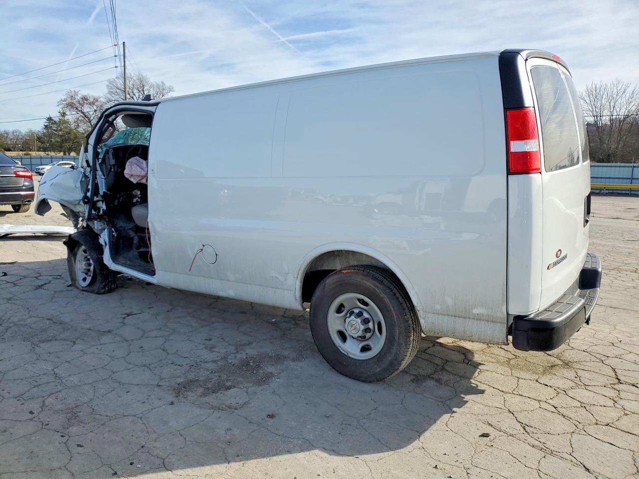 2025 Chevrolet Express G2500