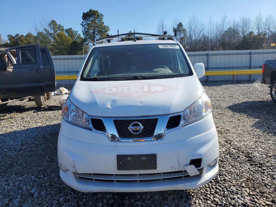 2020 Niss NV200