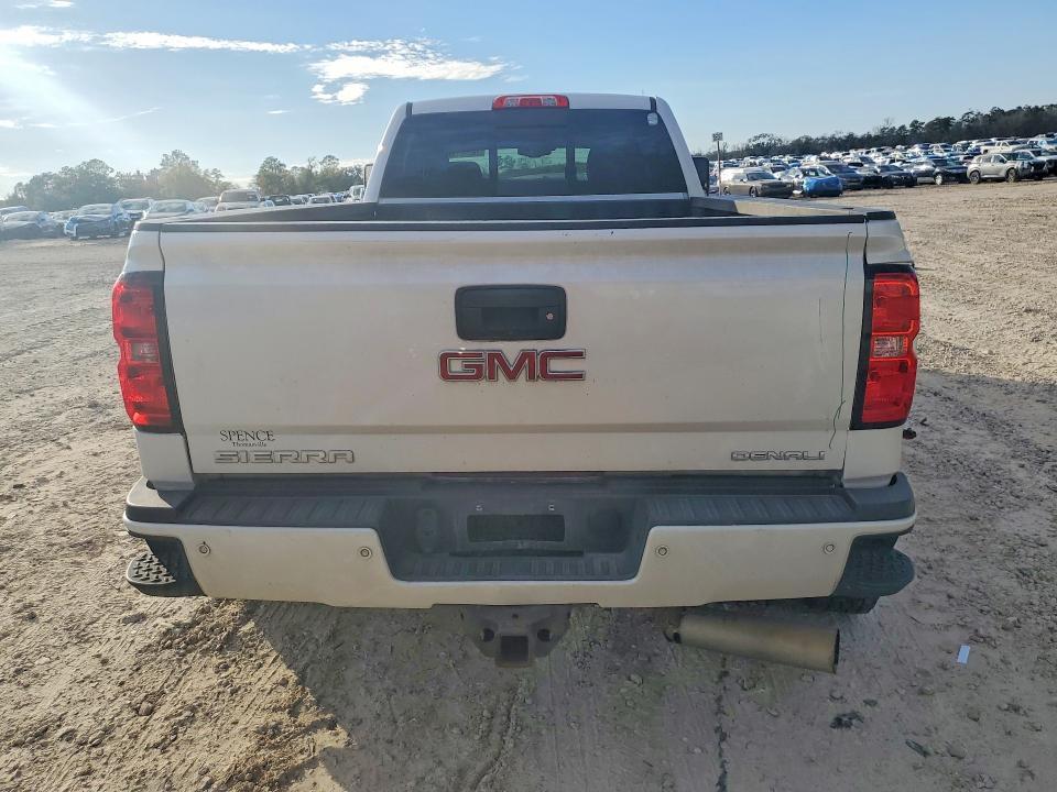 2018 GMC Sierra K3500 Denali