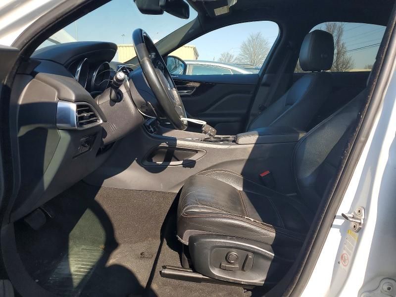 2017 Jaguar F-pace Prestige