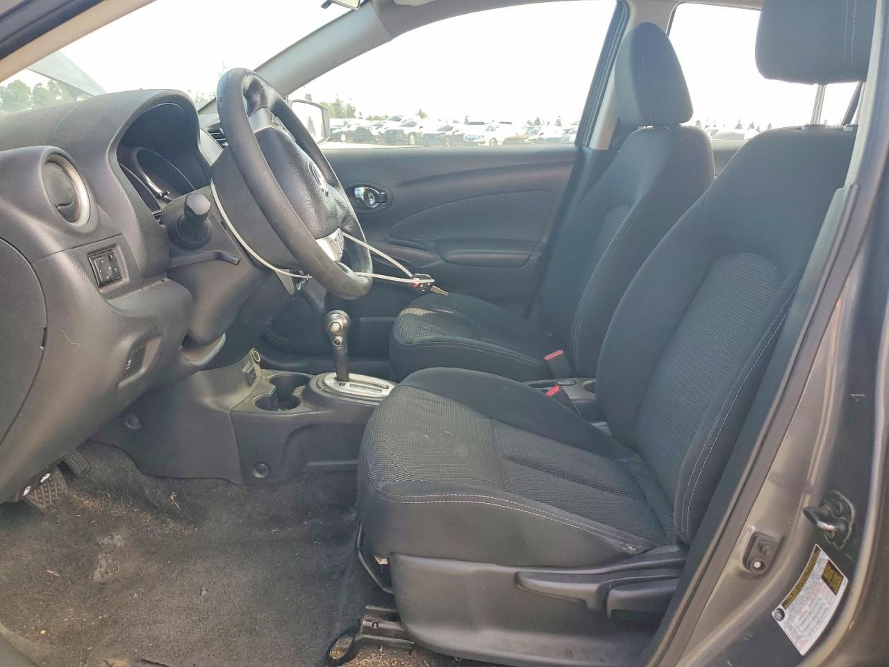 2017 Nissan Versa 1.6 sv