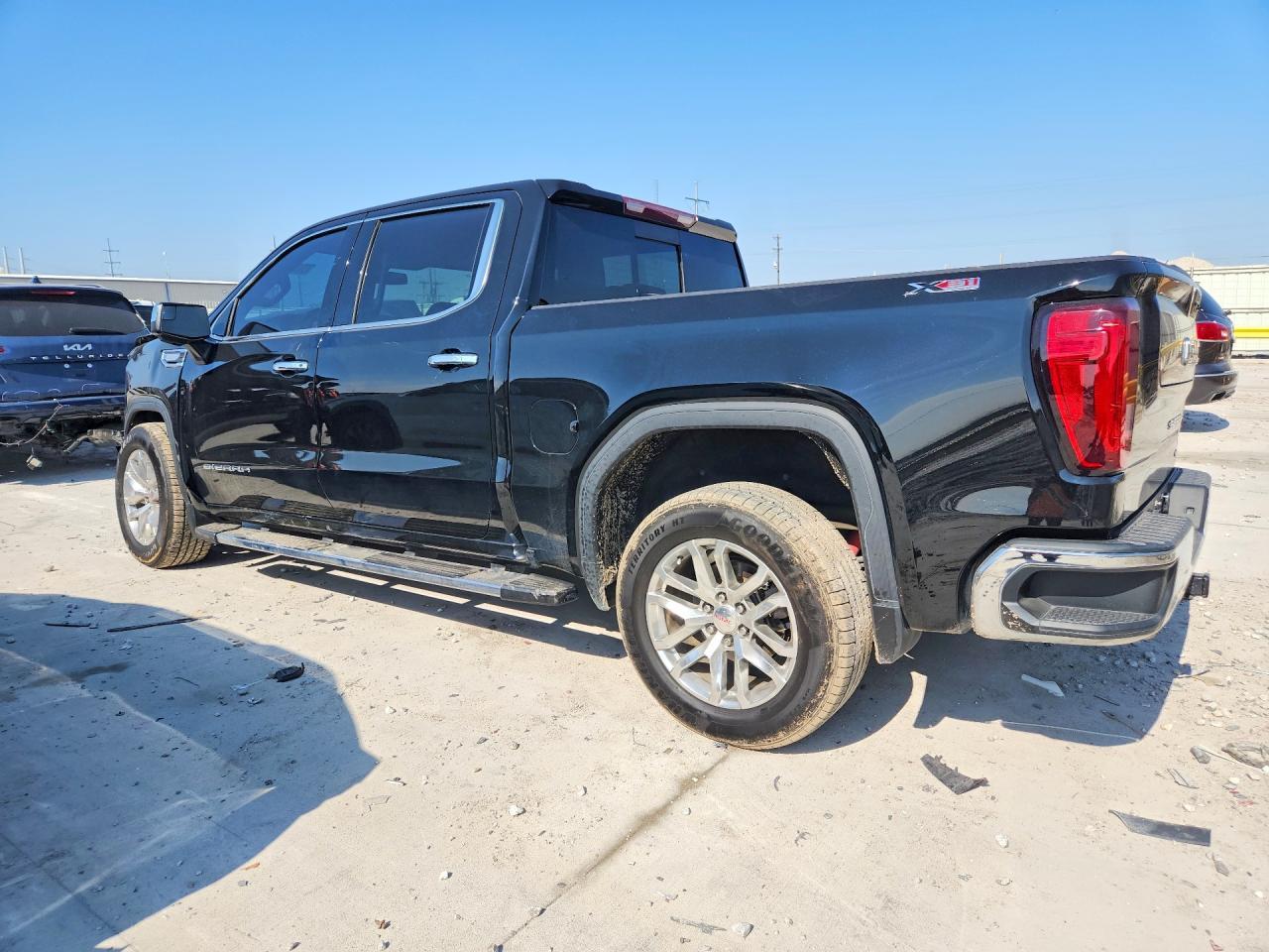 2022 GMC Sierra Limited K1500 SLT