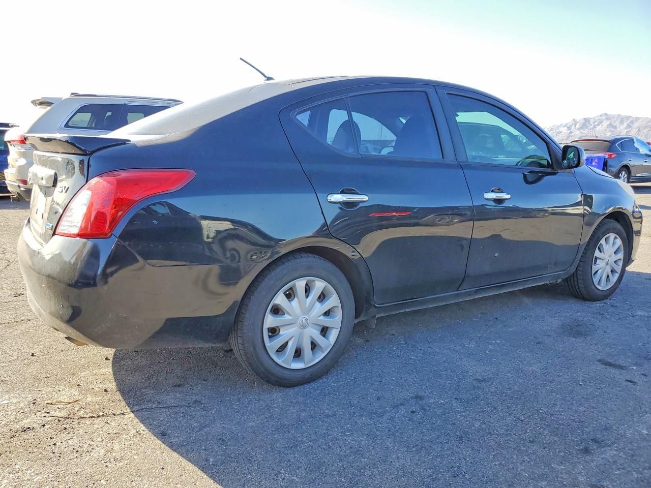 2013 Nissan Versa s
