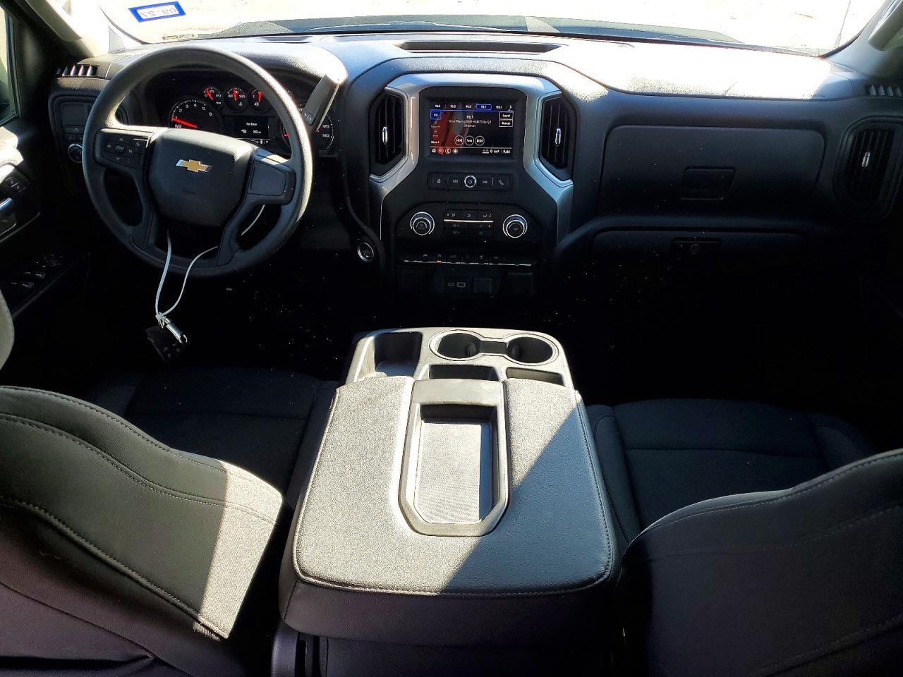 2025 Chevrolet Silverado C1500 Custom