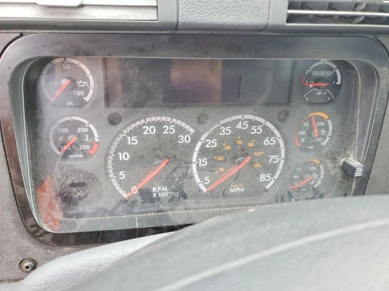 2017 Freightliner Cascadia 125 Semi Truck