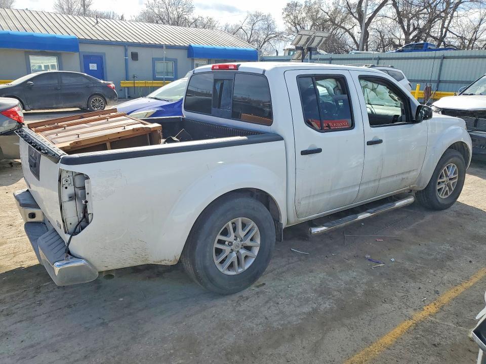 2016 Nissan Frontier SV