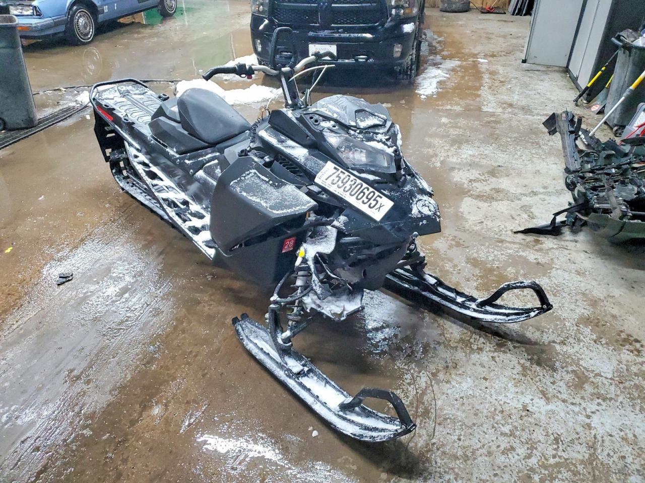 2019 Skidoo Summit 600
