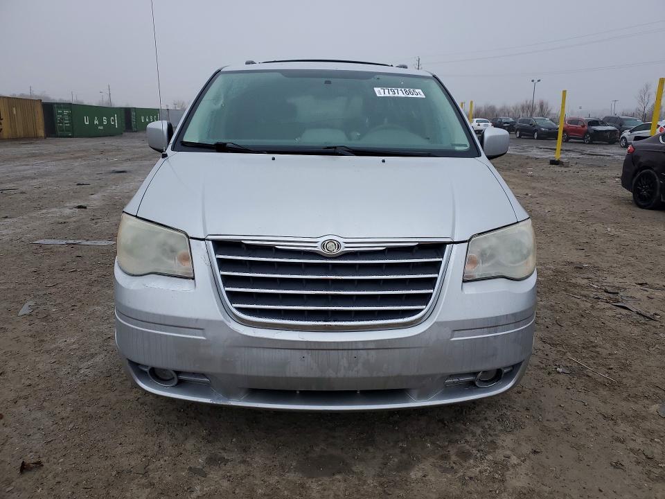 2010 Chrysler Town & Country Touring