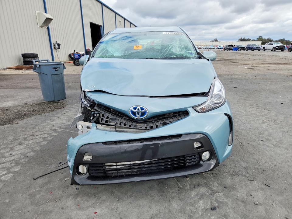 2015 Toyota Prius v Five