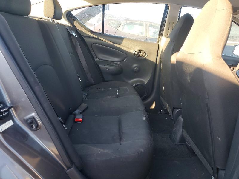 2016 Nissan Versa 1.6 s Plus