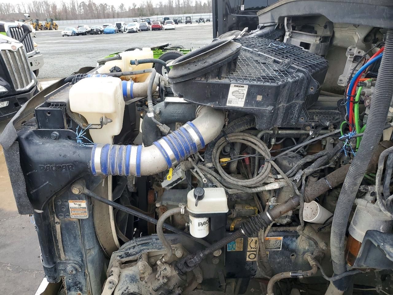 2017 Kenworth T880 Semi Truck