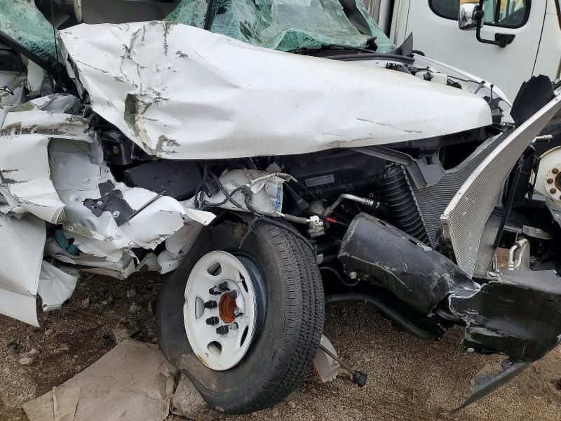 2025 GMC Savana BOX Truck