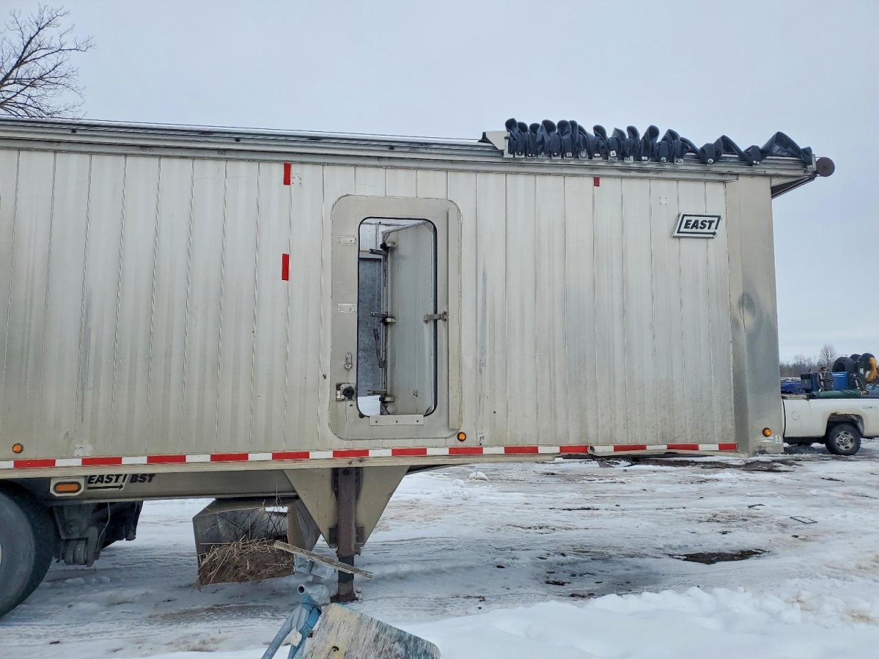 2015 East Manufacturing END Dump-Dump Trailer