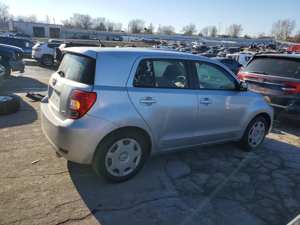 2013 Scion XD