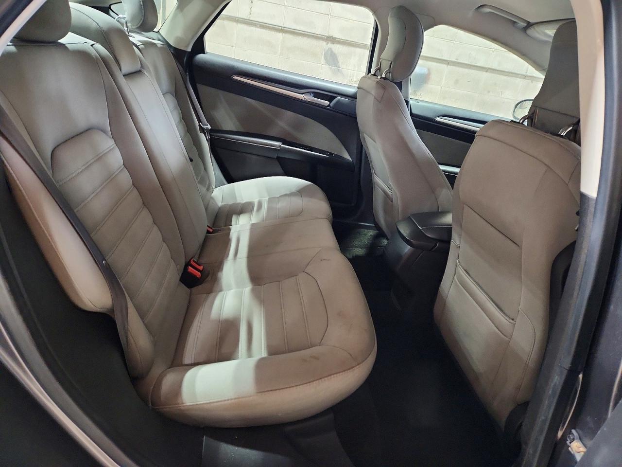 2013 Ford Fusion s