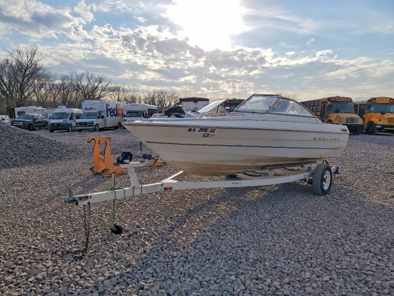 2000 Bayliner Boat