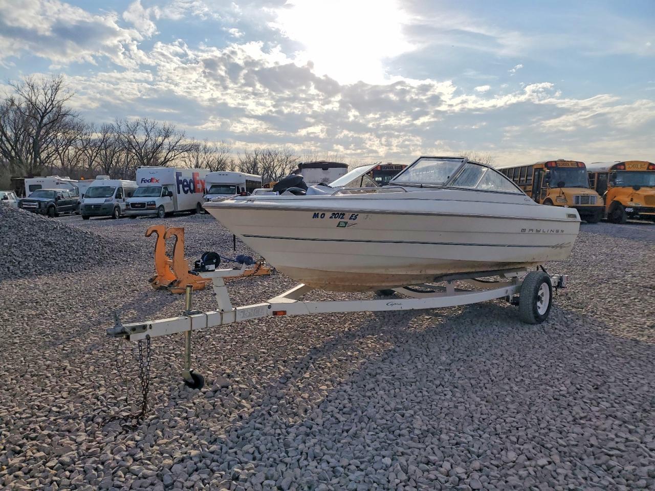2000 Bayliner Boat
