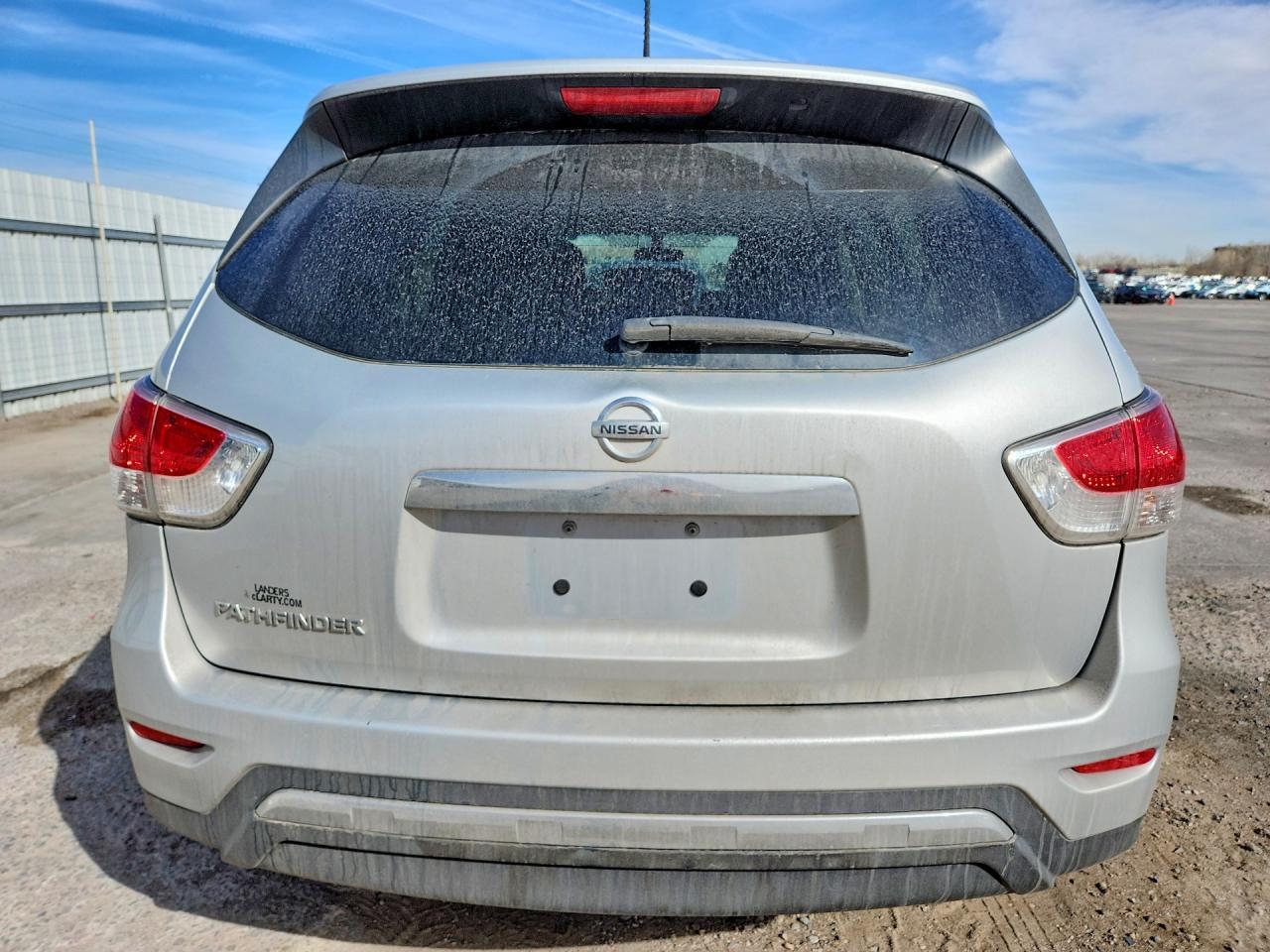 2015 Nissan Pathfinder s