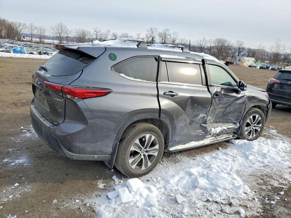 2023 Toyota Highlander Hybrid xle