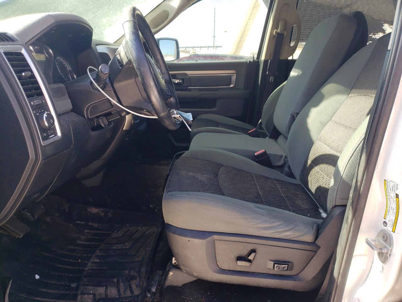 2015 Dodge Ram 1500 slt