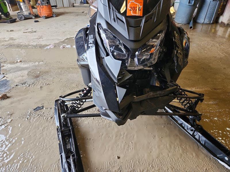 2024 Skidoo Summit X85