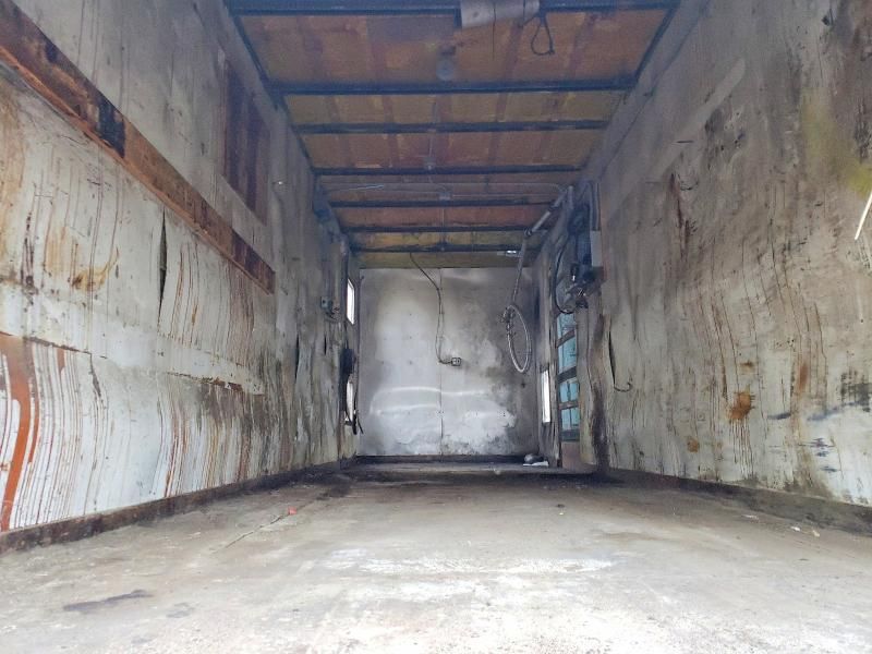 2005 Freightliner Business Class M2 box Truck