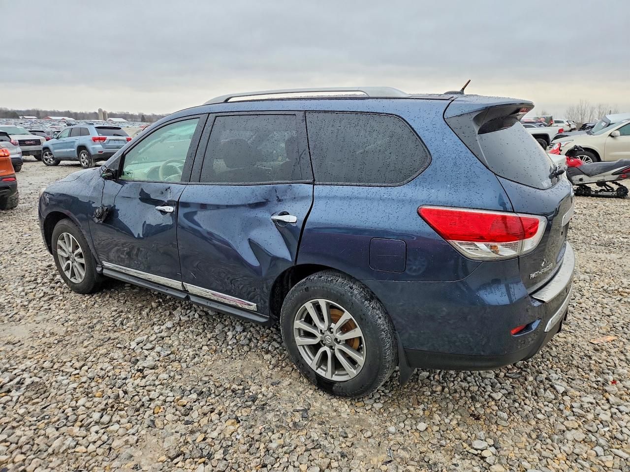 2015 Nissan Pathfinder s