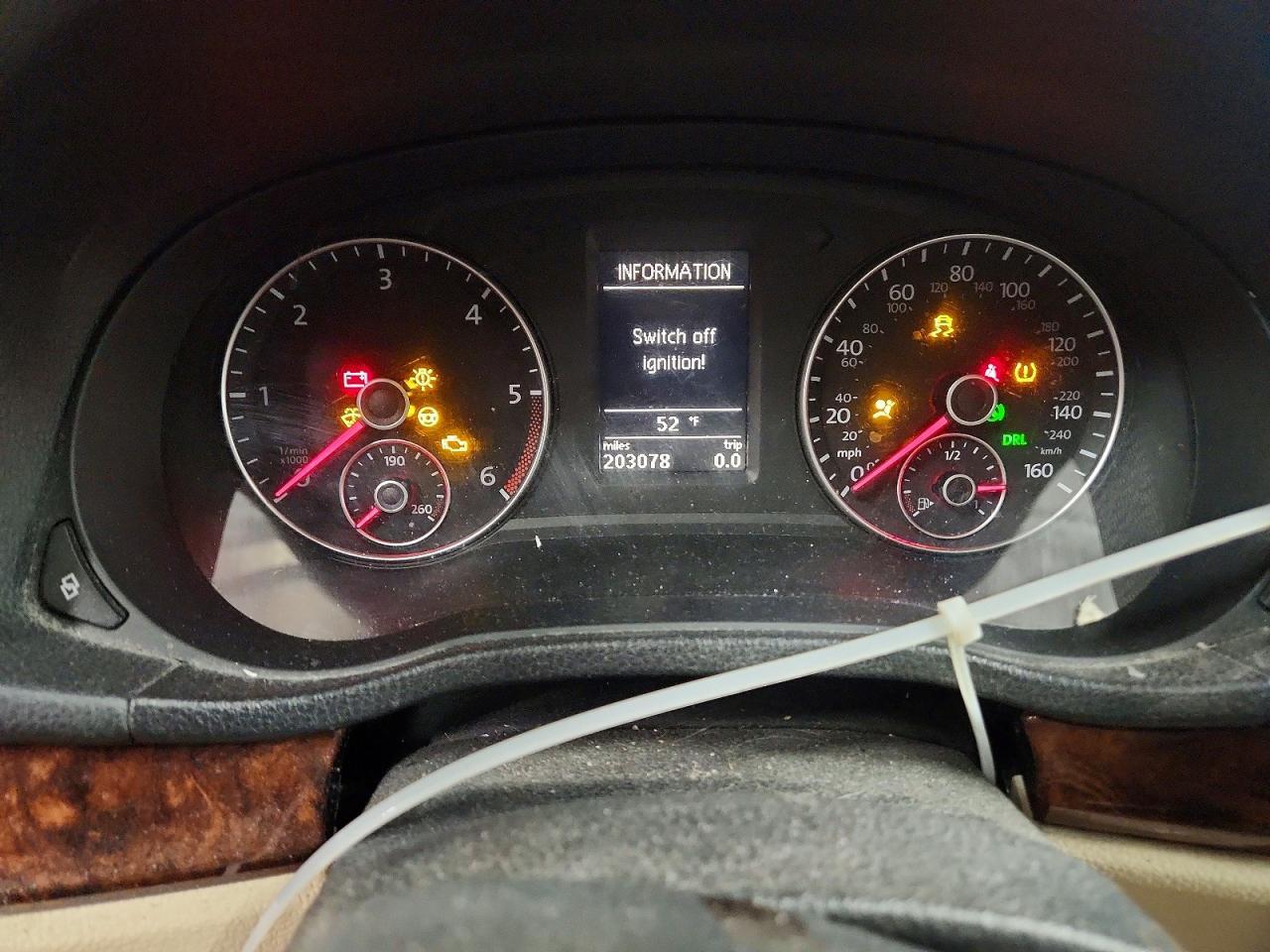 2012 Volkswagen Passat sel