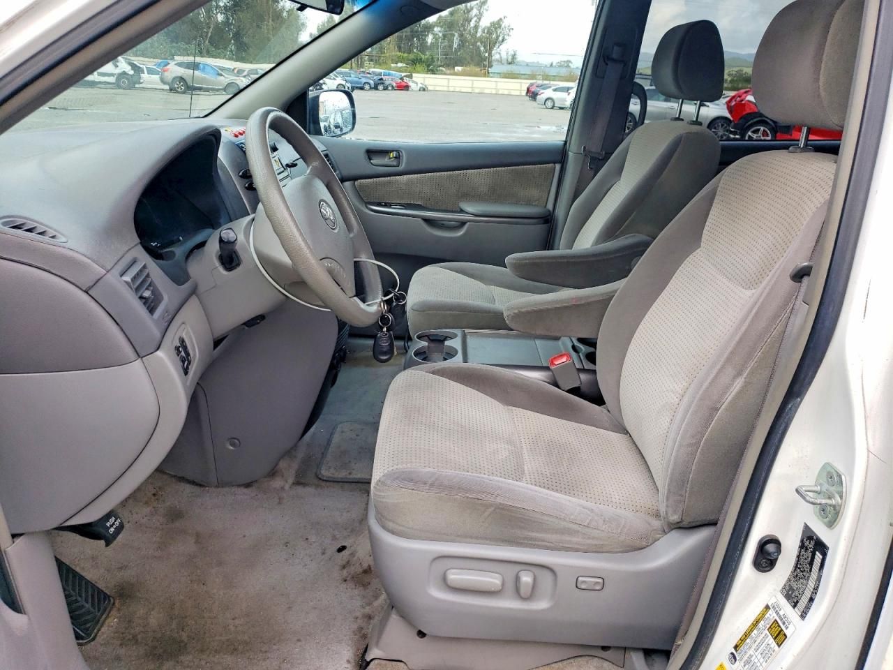 2007 Toyota Sienna ce