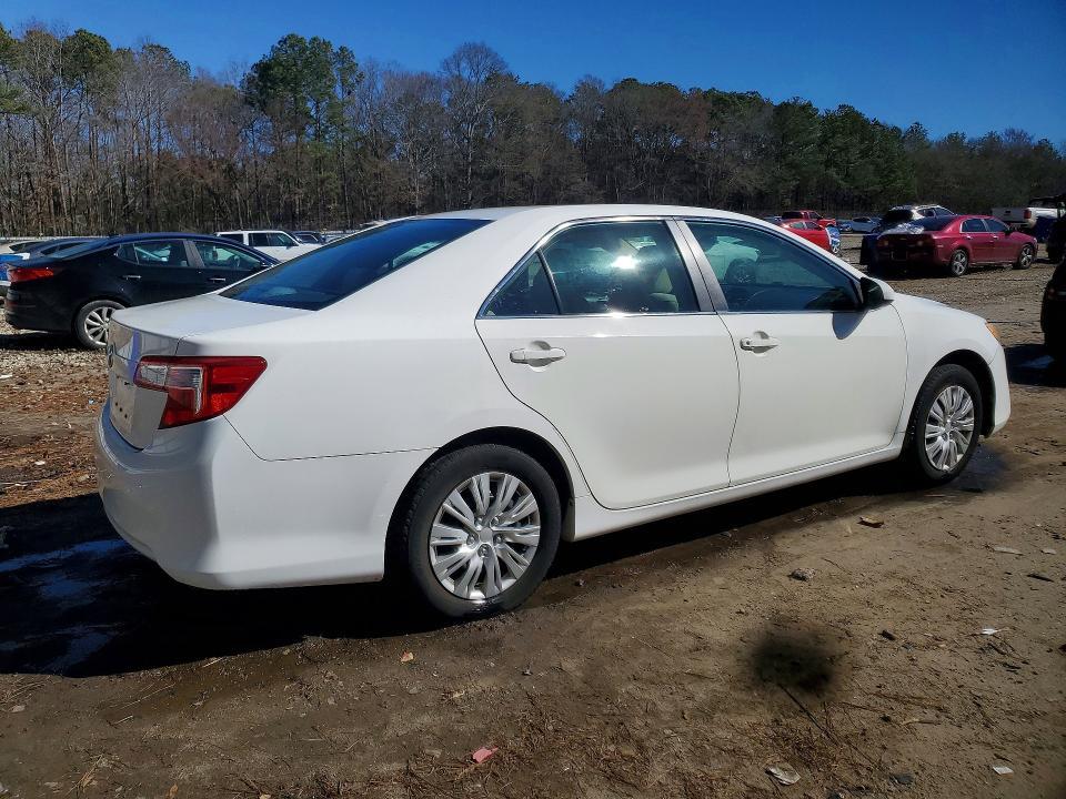 2012 Toyota Camry l