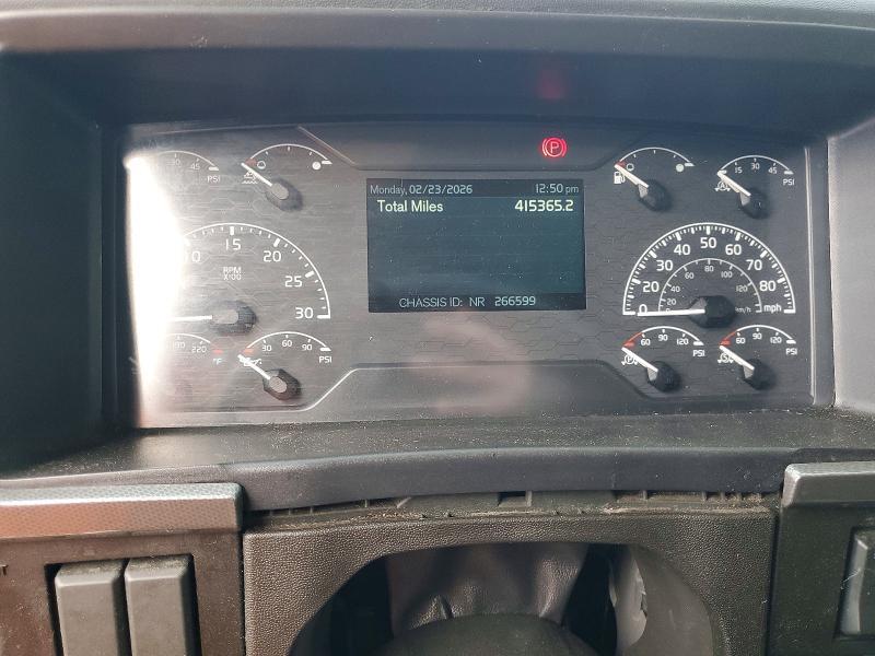 2020 Volvo VNR Semi Truck