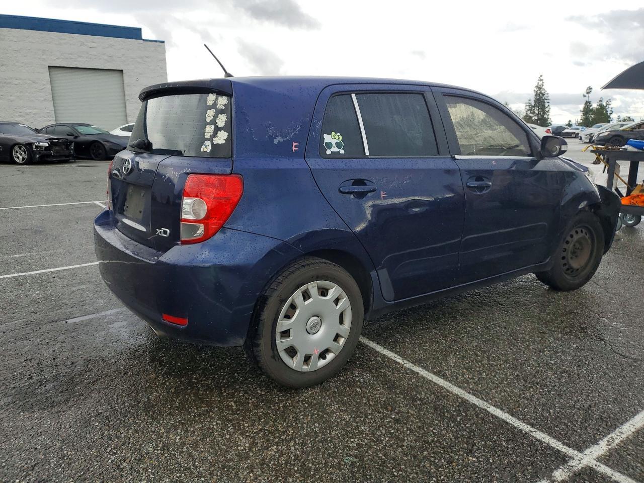 2009 Scion Scion