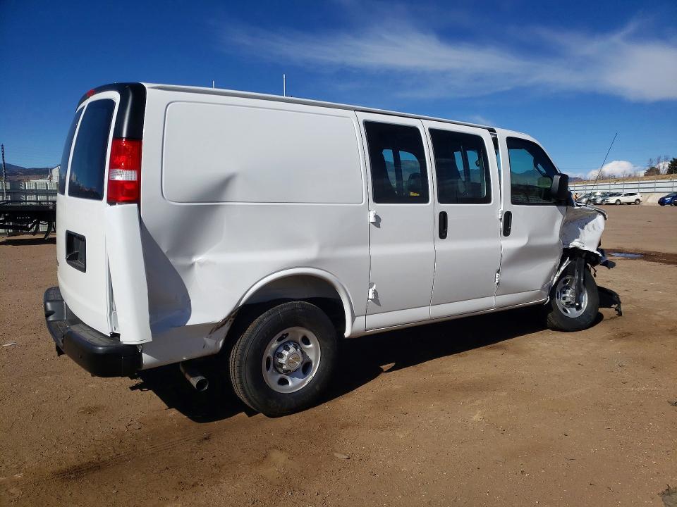 2025 Chevrolet Express G2500