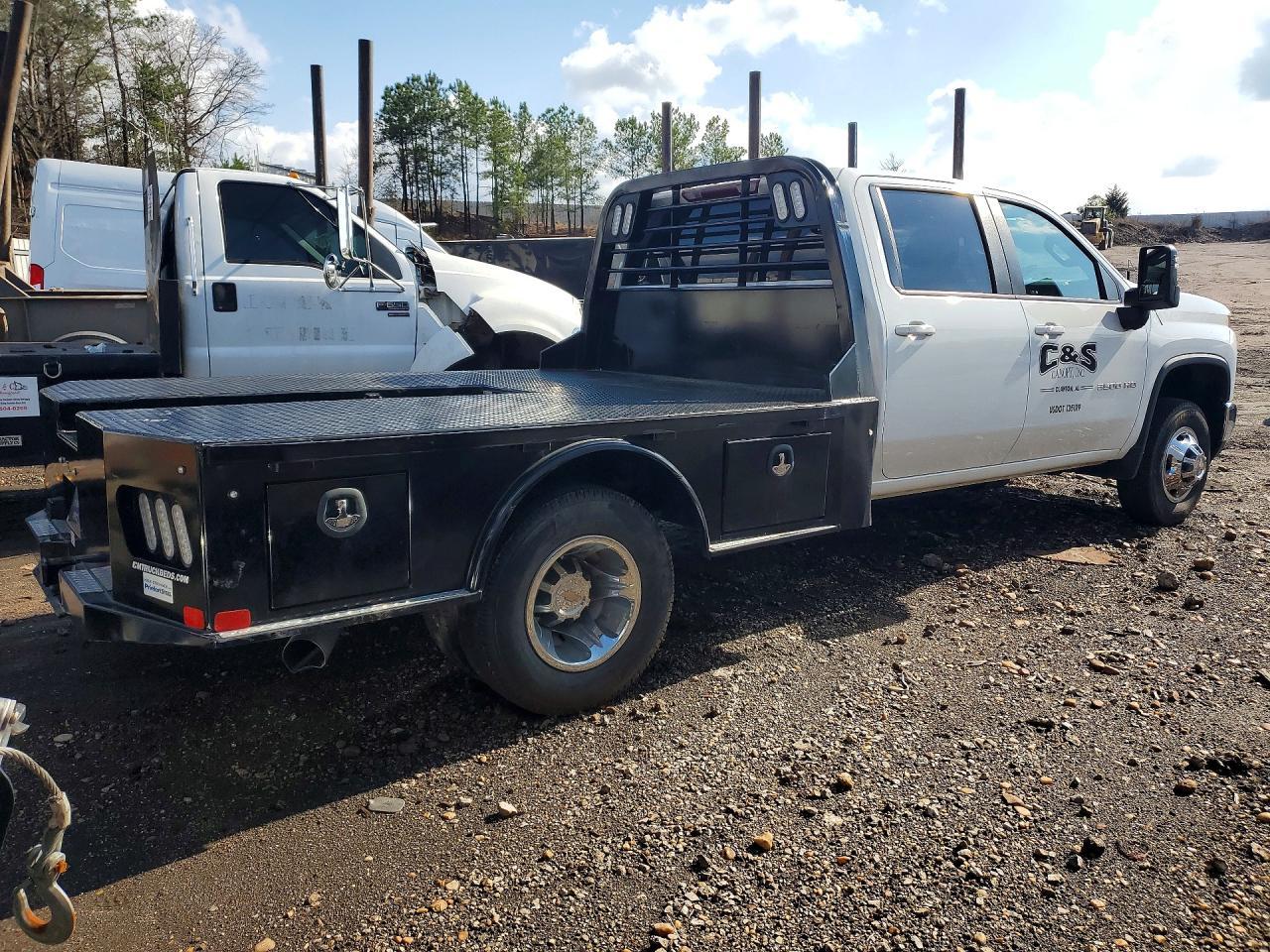 2024 Chevrolet Silverado HD Flatbed Truck