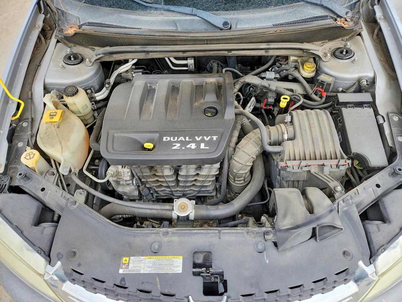 2013 Dodge Avenger se
