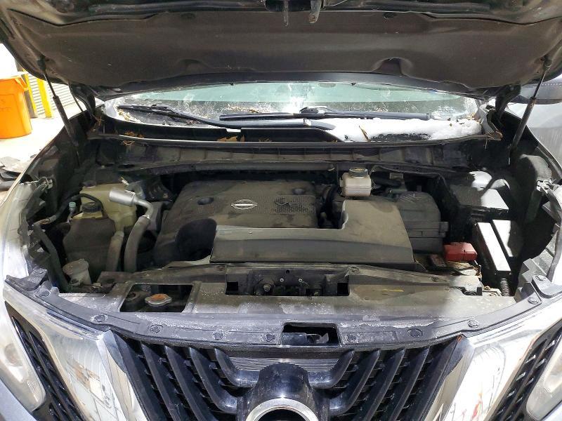2016 Nissan Murano s