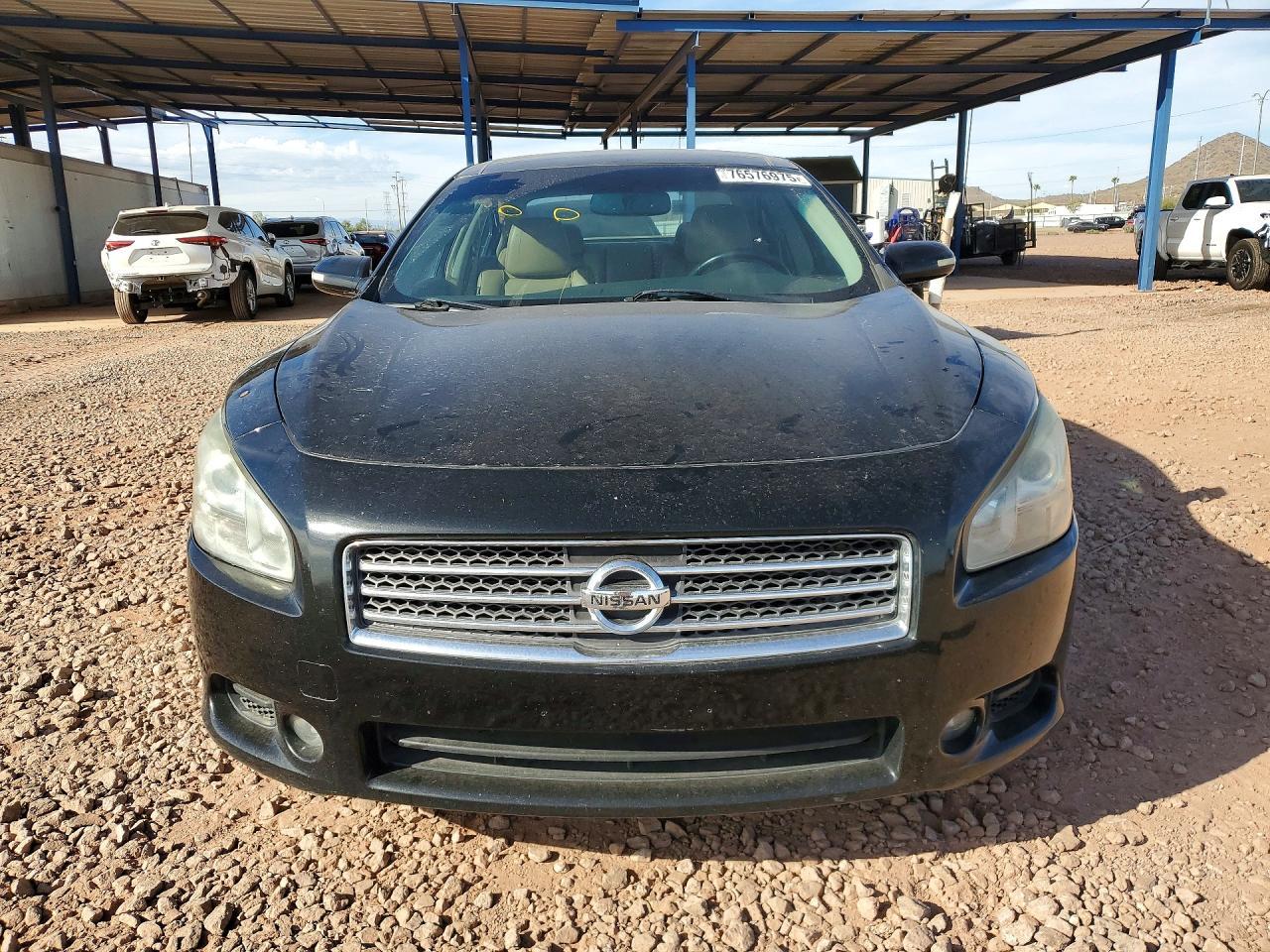 2011 Nissan Maxima s