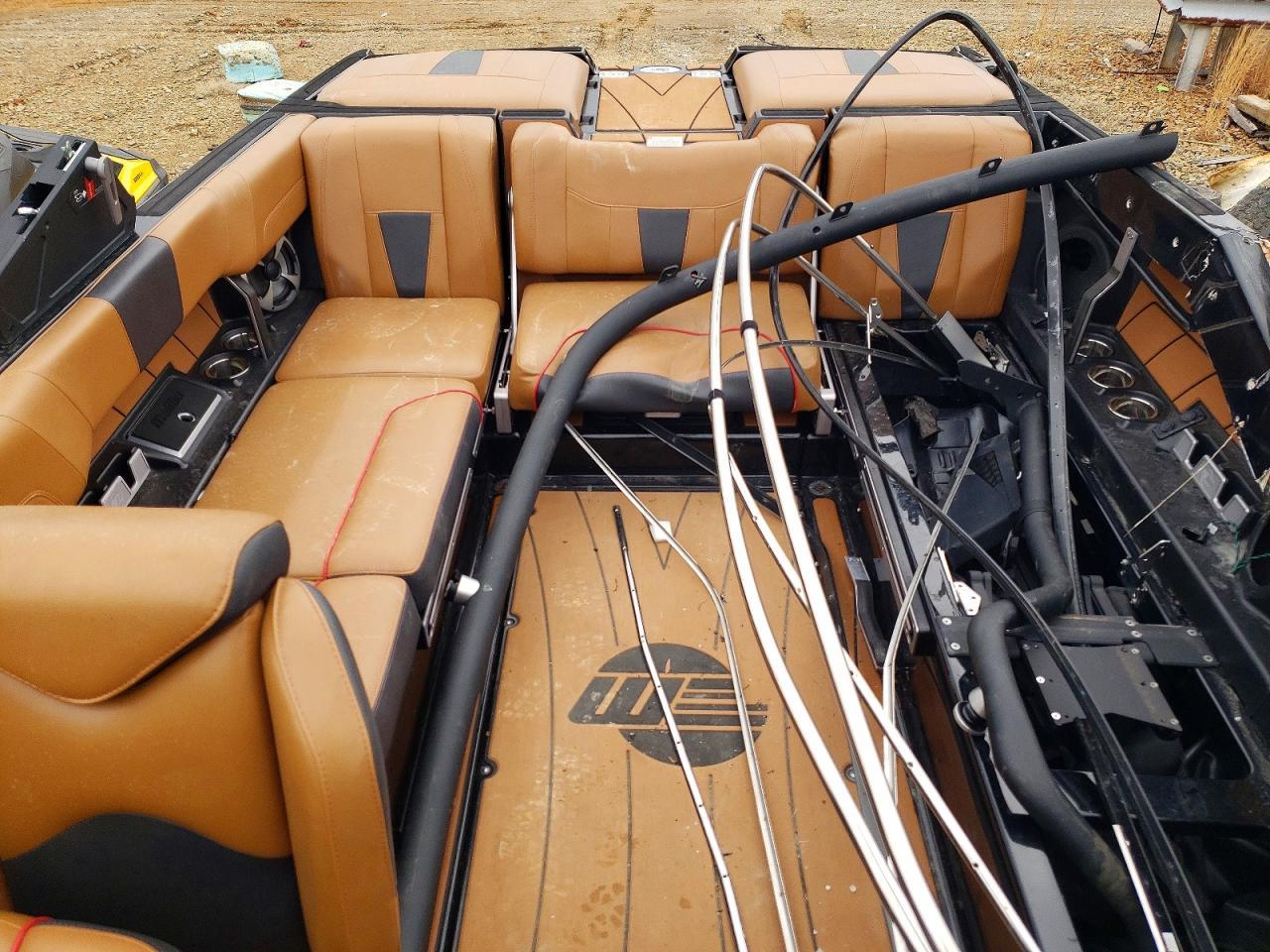 2021 Malibu Boat