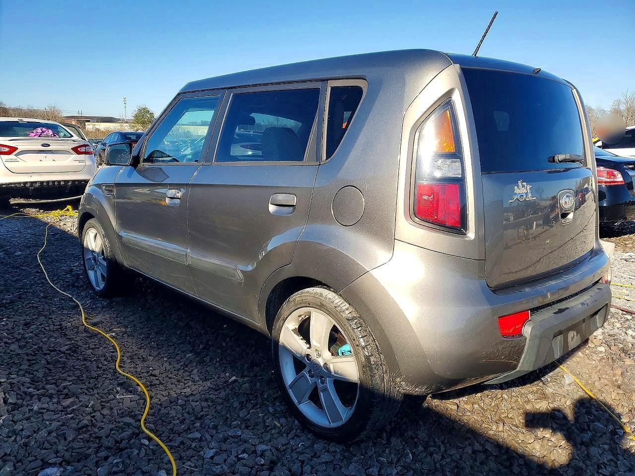 2010 KIA Soul +