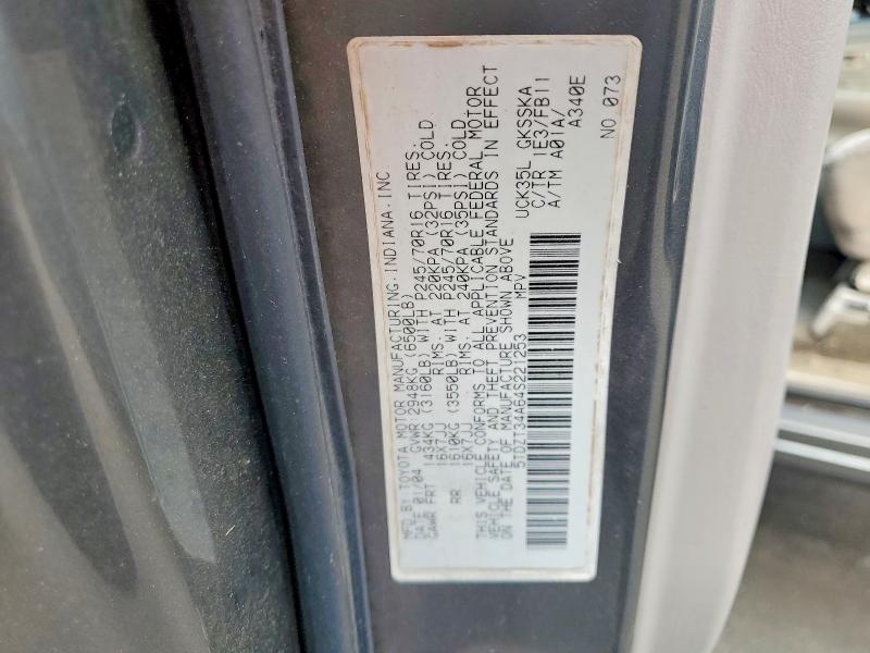 2004 Toyota Sequoia SR5
