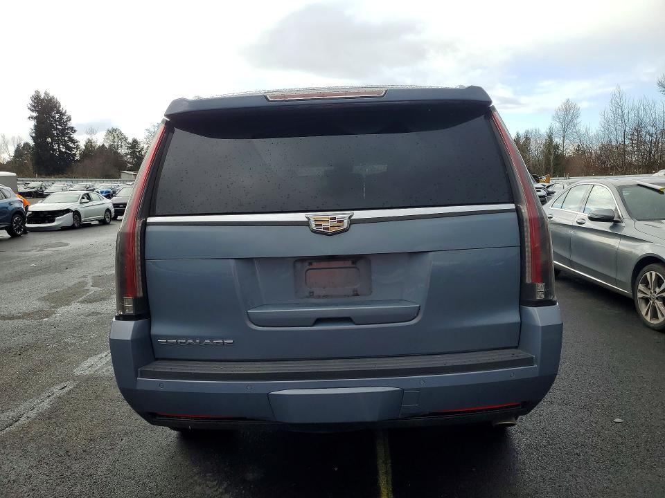 2016 Cadillac Escalade Luxury