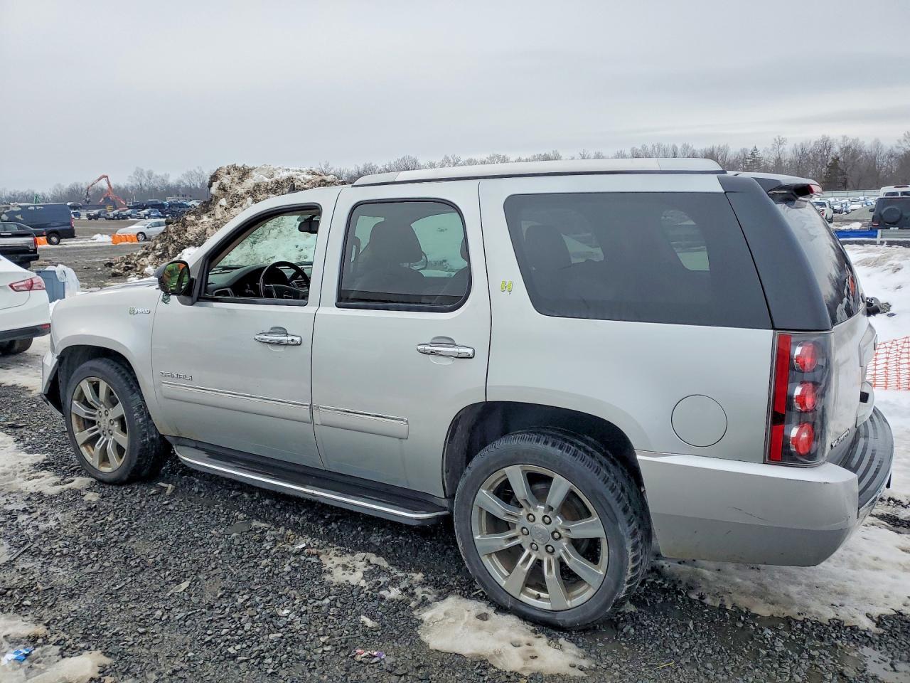 2013 GMC Yukon Denali Hybrid