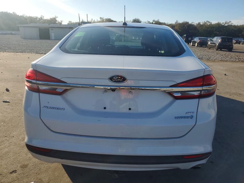 2018 Ford Fusion se Hybrid
