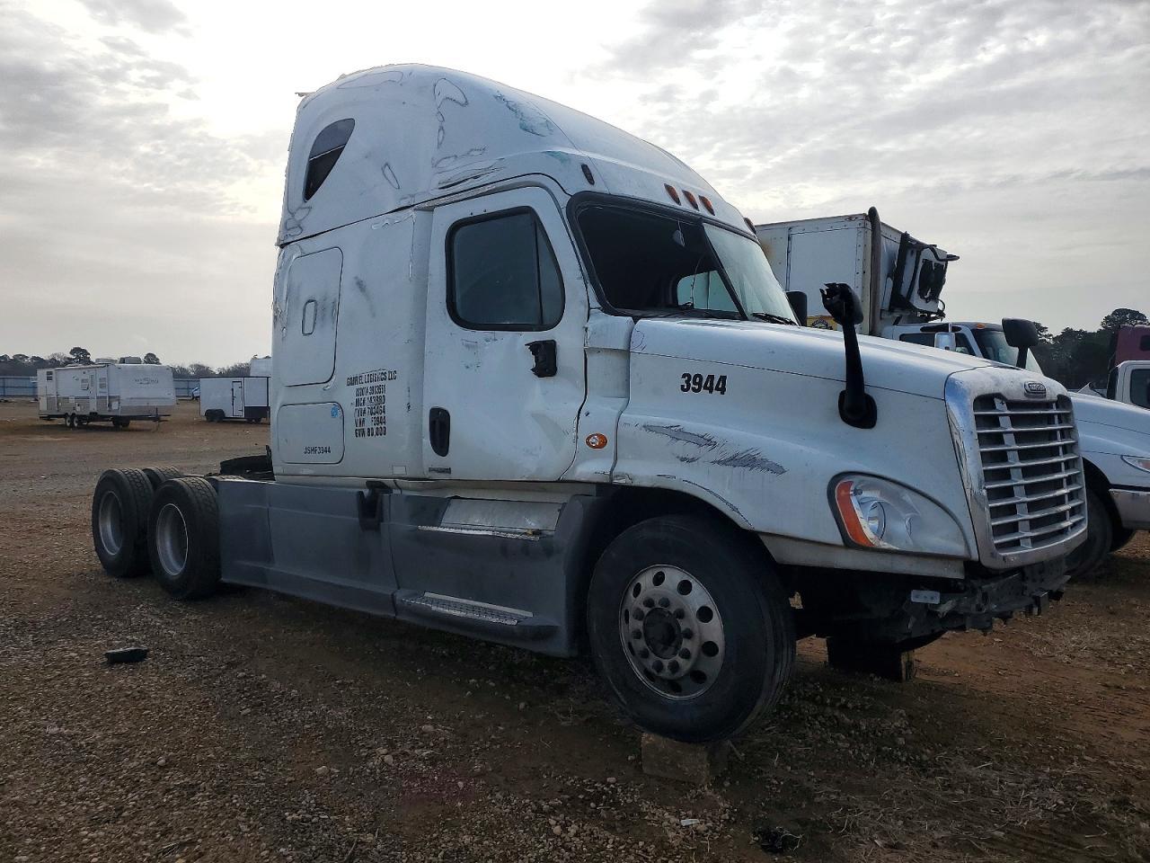 2018 Freigliner 2018 Freightliner Cascadia 125 Semi Truck