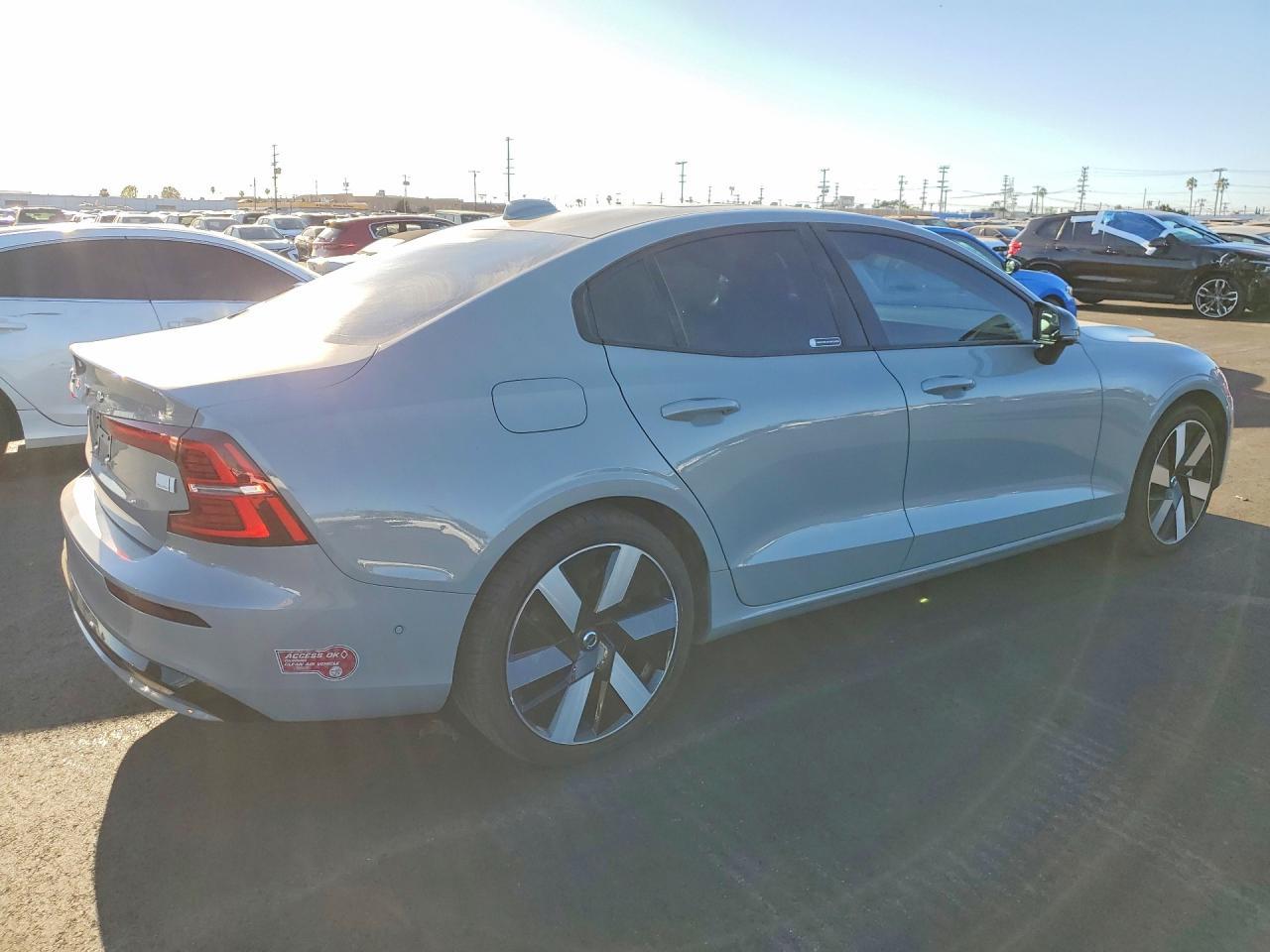 2024 Volvo S60 Plus
