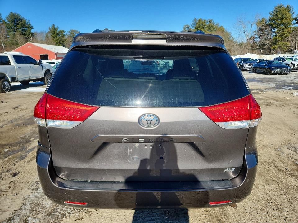 2013 Toyota Sienna xle