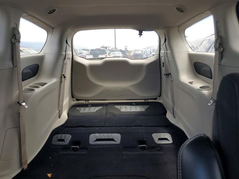 2022 Chrysler Voyager lx