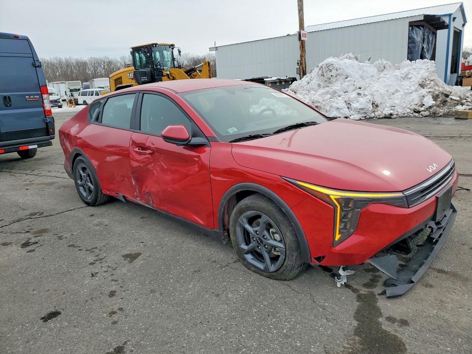 2025 KIA K4 lx