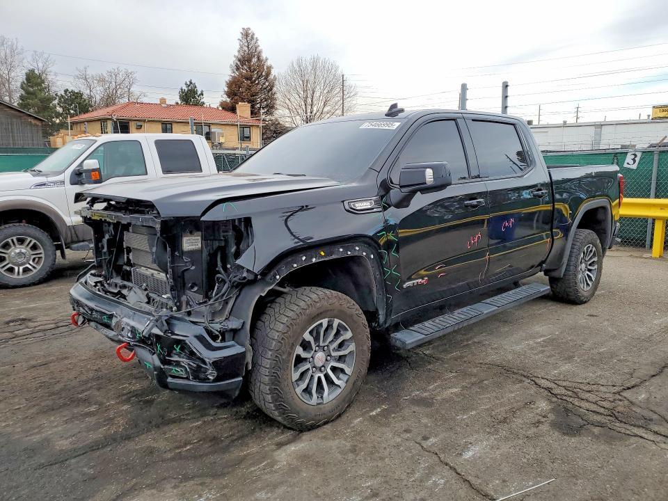 2023 GMC Sierra K1500 AT4