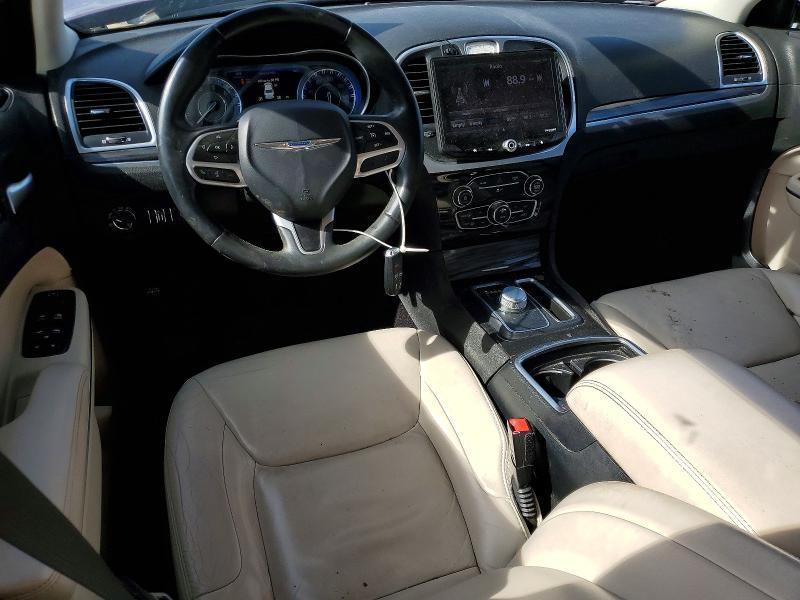 2017 Chrysler 300 Limited